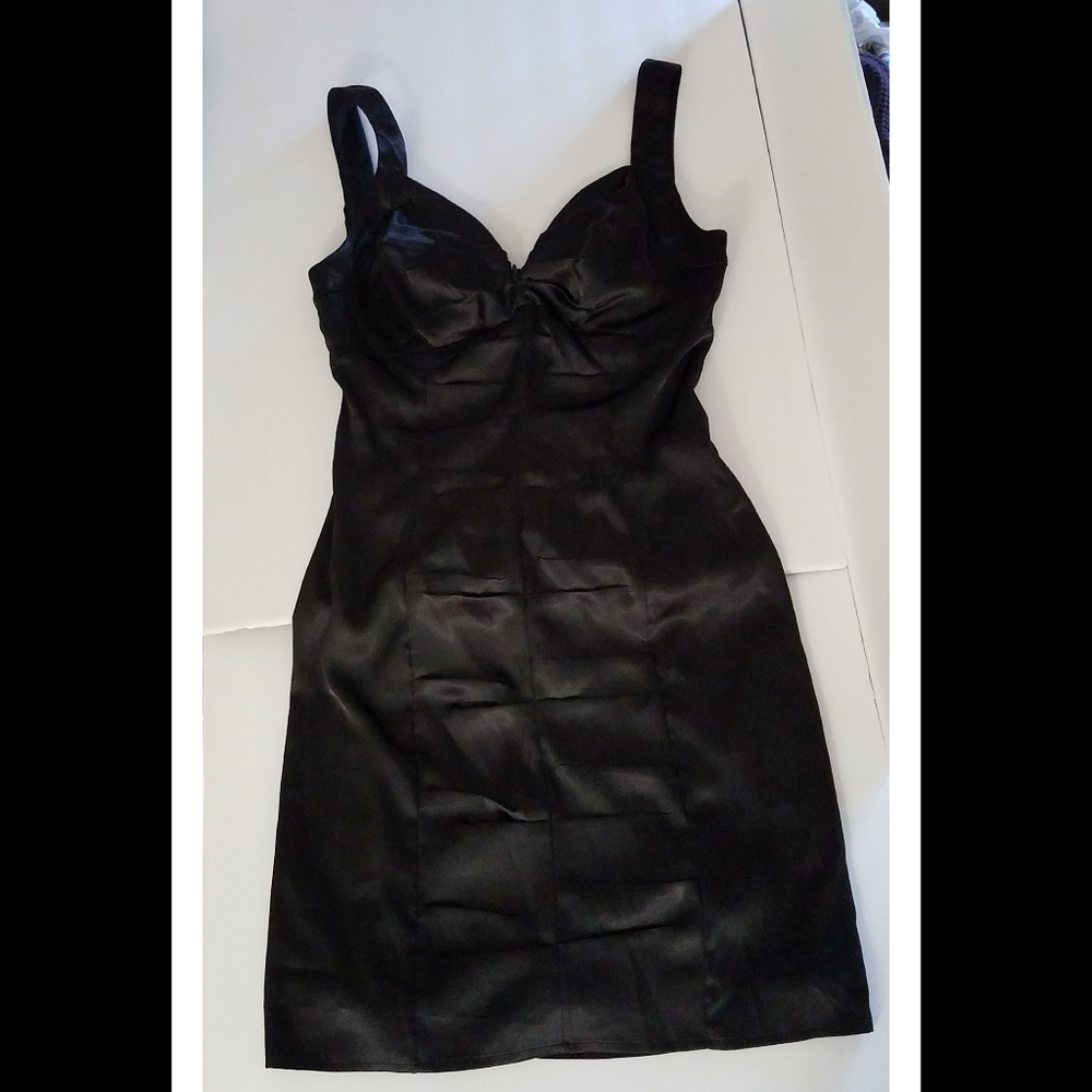 LITTLE BLACK DRESS